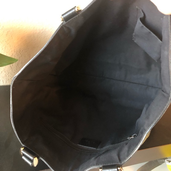 EUC Gucci Small Abbey Tote - Picture 7 of 12